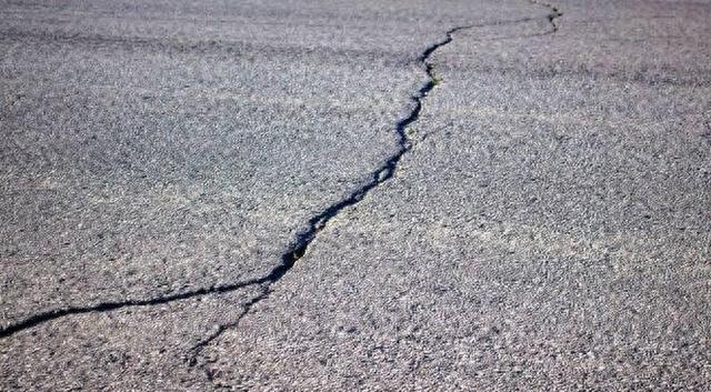 加州道路維修費(fèi)用_路況_美國高速公路路況問題