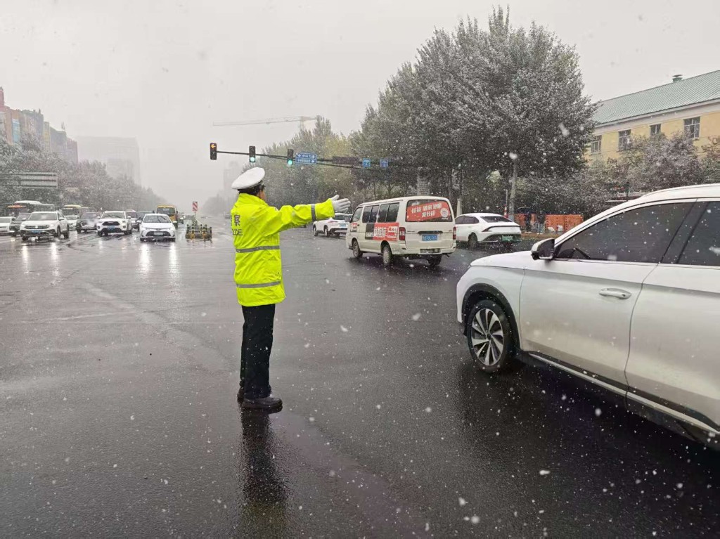 雨雪天氣交通出行安全_出行提示_哈爾濱雨雪天氣安全出行提示