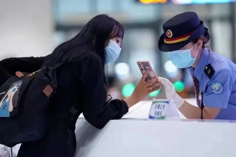 出行提示_2021年國慶節(jié)高速公路免費通行時間_陜西國慶節(jié)高速公路流量預(yù)測