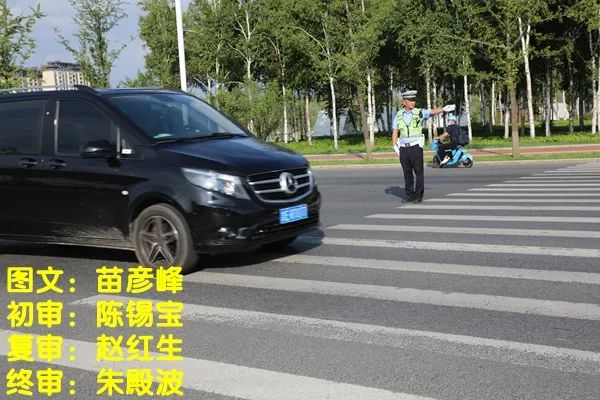 嚴禁超載安全裝載_大貨車安全行車規(guī)范_出行提示