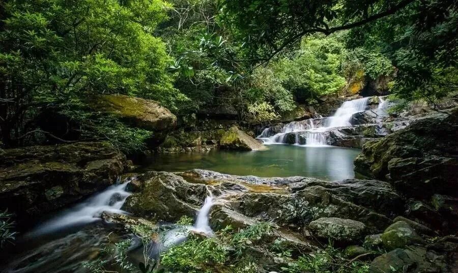 出行提示_欽州國慶中秋假期交通出行指南_欽州國慶中秋假期道路施工通告